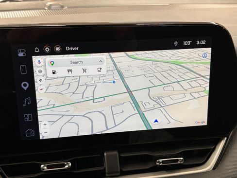 Used 2025 Chevrolet Equinox LT AWD/4WD image 16