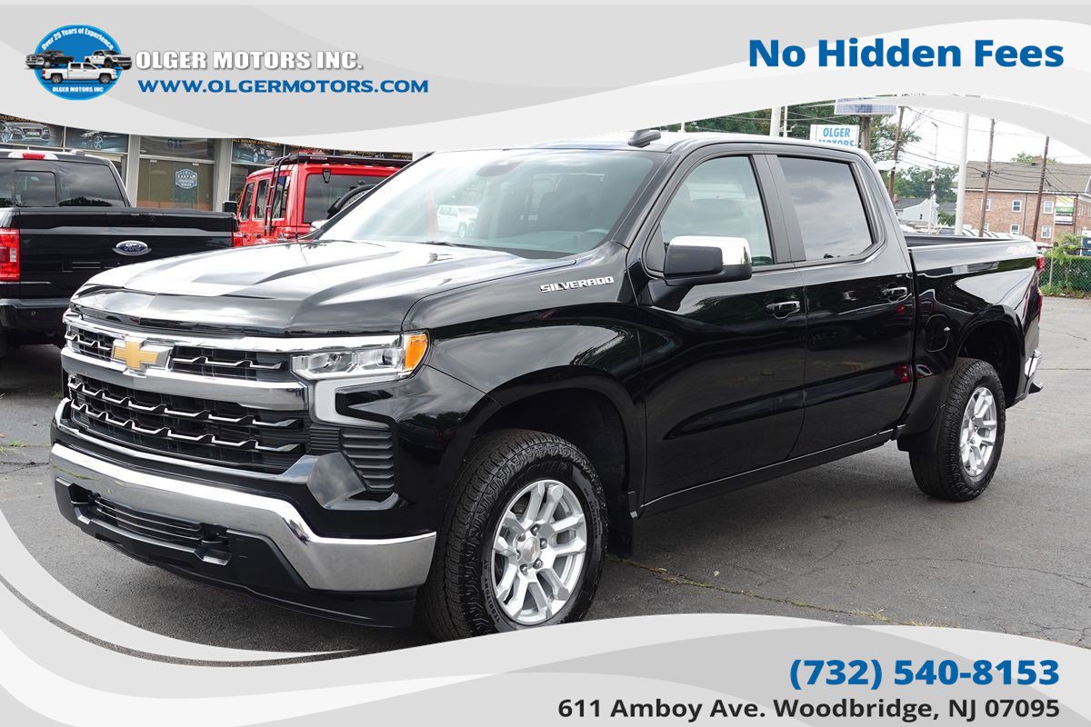 Used 2024 Chevrolet Silverado 1500 LT AWD/4WD image 1