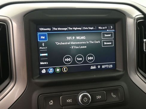 Used 2023 Chevrolet Silverado 2500 Custom w/ Gooseneck/5TH Wheel Package image 29