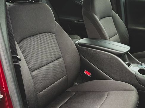 Used 2018 Chevrolet Malibu LT FWD image 21