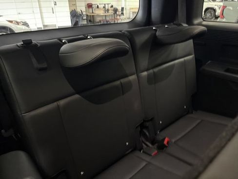 Used 2025 Hyundai Santa Fe SEL FWD image 12