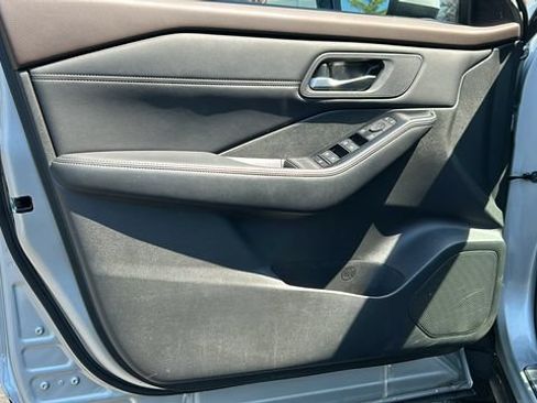 Certified 2023 Nissan Rogue SV w/ SV Premium B Package AWD/4WD image 9