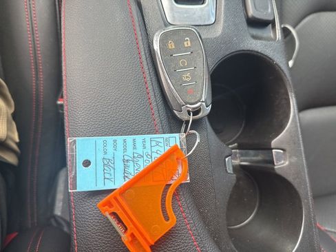 Used 2021 Chevrolet Camaro LT w/ Redline Edition image 9