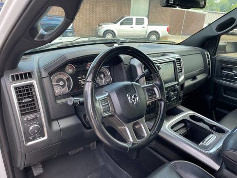 Used 2018 RAM 3500 Laramie Longhorn image 20