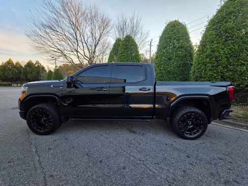 Used 2019 GMC Sierra 1500 AT4 w/ AT4 Premium Package image 2