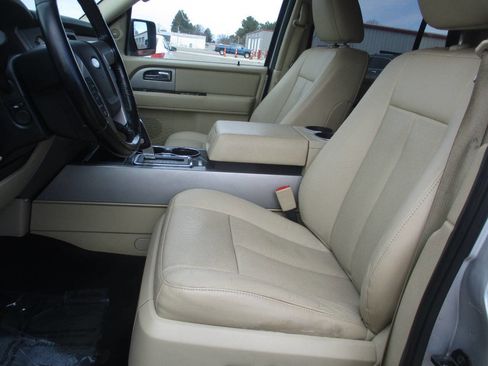 Used 2017 Ford Expedition EL Limited w/ Equipment Group 301A image 16