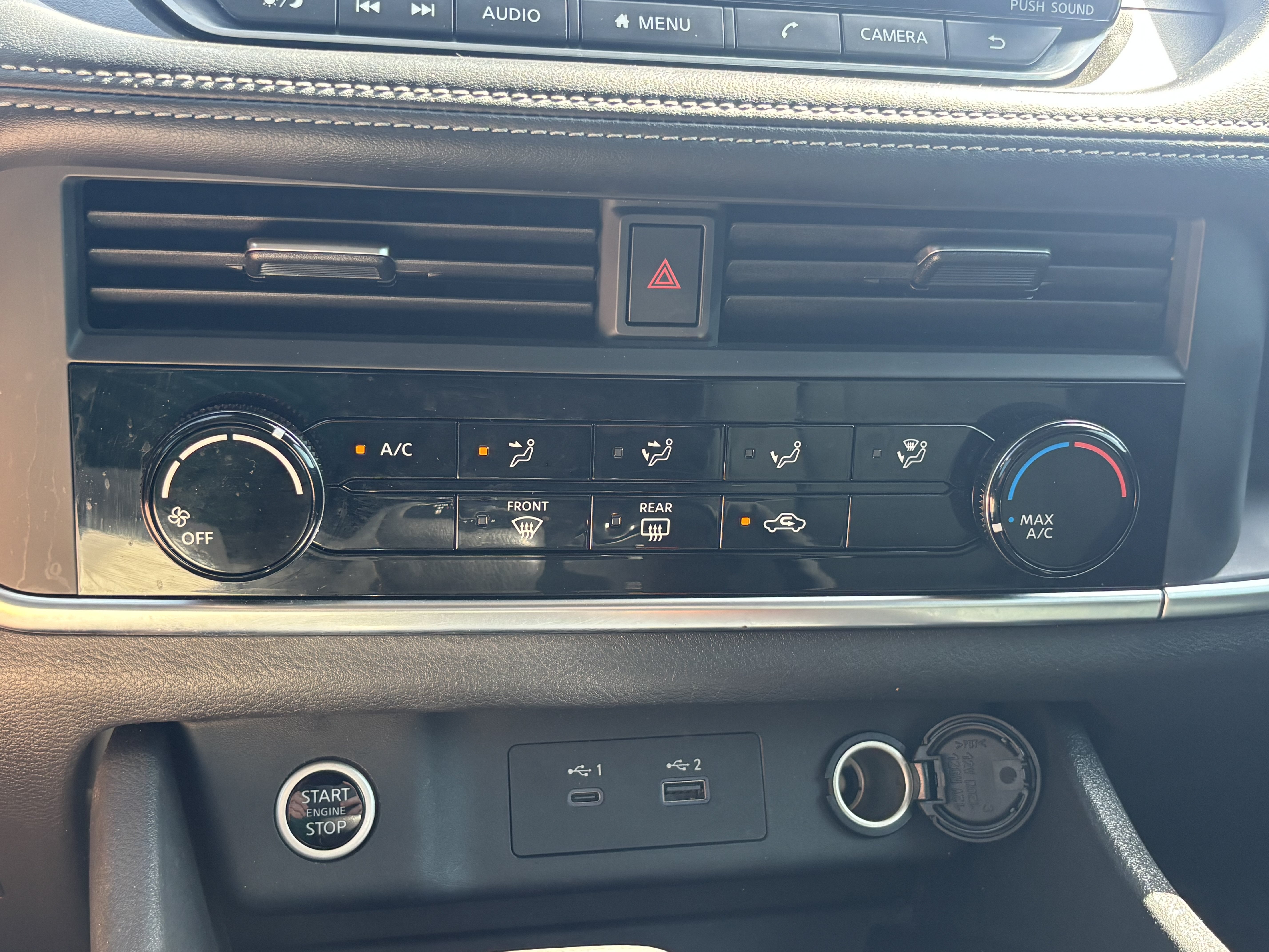 Used 2023 Nissan Rogue S FWD image 15