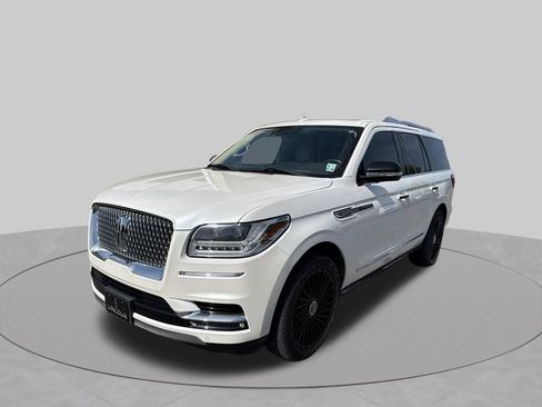 Used 2018 Lincoln Navigator Select RWD image 8