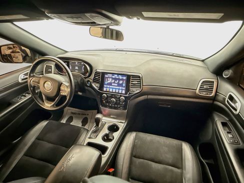 Used 2021 Jeep Grand Cherokee Laredo X AWD/4WD image 23