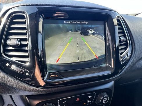 Used 2018 Jeep Compass Limited w/ Navigation Group image 20