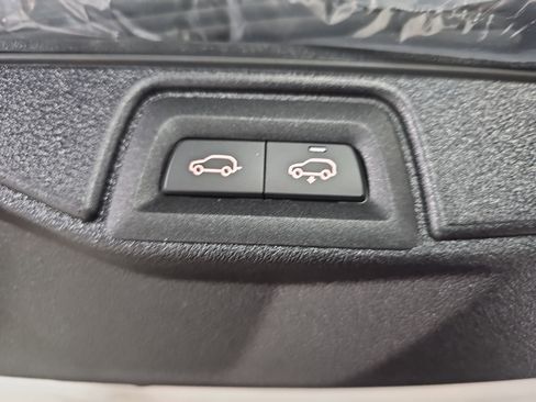 New 2026 BMW X7 xDrive40i w/ M Sport Package image 13