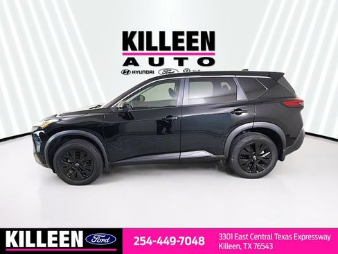 Used 2022 Nissan Rogue SV FWD image 4