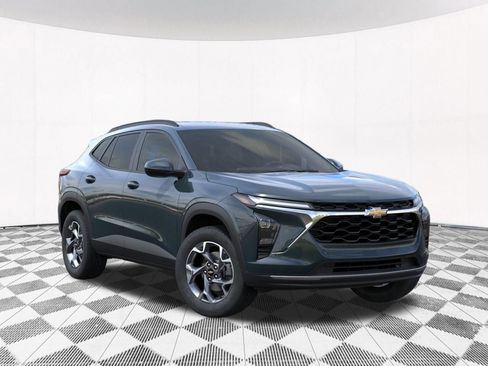 New 2026 Chevrolet Trax LT w/ LT Convenience Package FWD image 12
