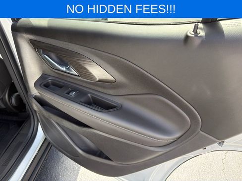 Used 2022 GMC Terrain SLE w/ LPO, Floor Liner Package FWD image 31