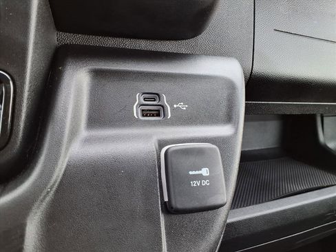 Used 2023 RAM ProMaster 2500 image 6