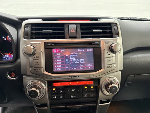 Used 2013 Toyota 4Runner Limited AWD/4WD image 23