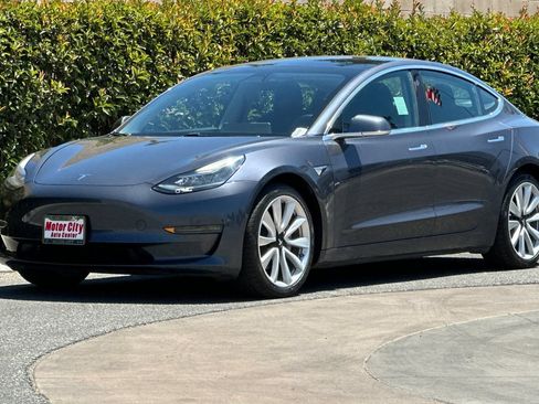 Used 2020 Tesla Model 3 Long Range AWD/4WD image 8
