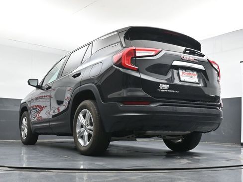 Used 2024 GMC Terrain SLE AWD/4WD image 36