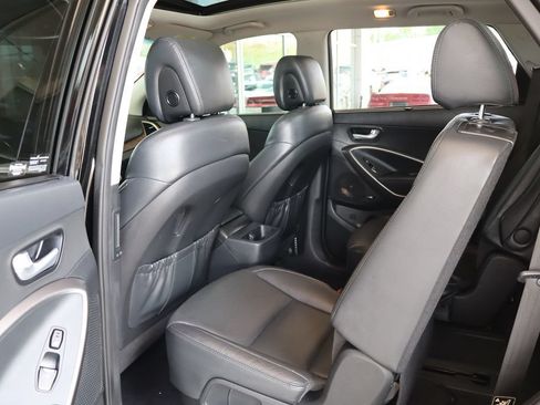 Used 2018 Hyundai Santa Fe Limited AWD/4WD image 43