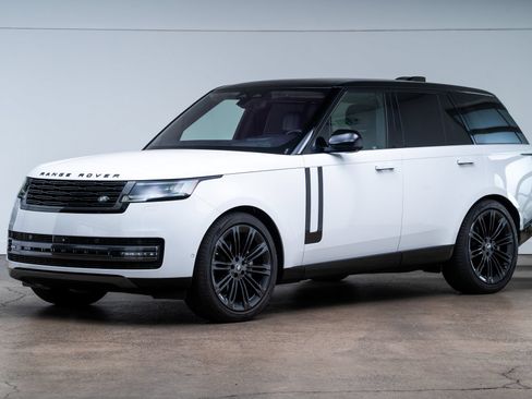 Used 2022 Land Rover Range Rover SE AWD/4WD image 3