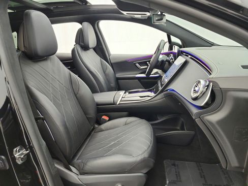Used 2023 Mercedes-Benz EQE 500 4MATIC SUV image 19