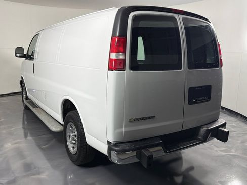 Used 2020 Chevrolet Express 2500 w/ Driver Convenience Package RWD image 7