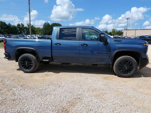 New 2026 Chevrolet Silverado 2500 LT w/ Trail Boss Package AWD/4WD image 3
