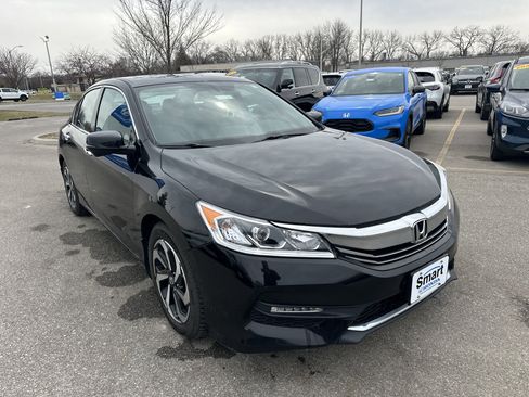 Used 2016 Honda Accord EX-L image 2