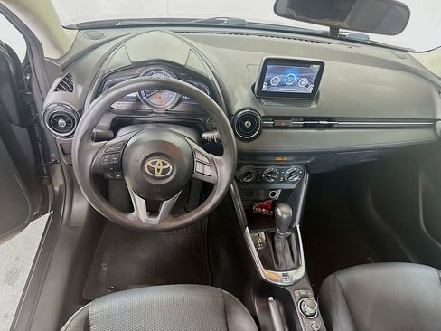 Used 2017 Toyota Yaris iA FWD image 19