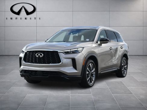 Certified 2023 INFINITI QX60 Luxe w/ Cargo Package FWD image 1