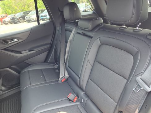New 2026 Chevrolet Equinox LT w/ Convenience Package II image 19