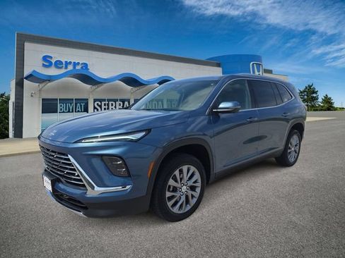 Used 2025 Buick Enclave Preferred FWD image 1