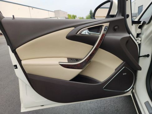 Used 2013 Buick Verano Premium image 9