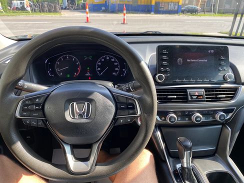 Used 2019 Honda Accord LX image 12