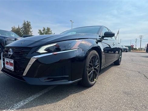 New 2025 Nissan Altima 2.5 SV w/ SV Special Edition Package image 9