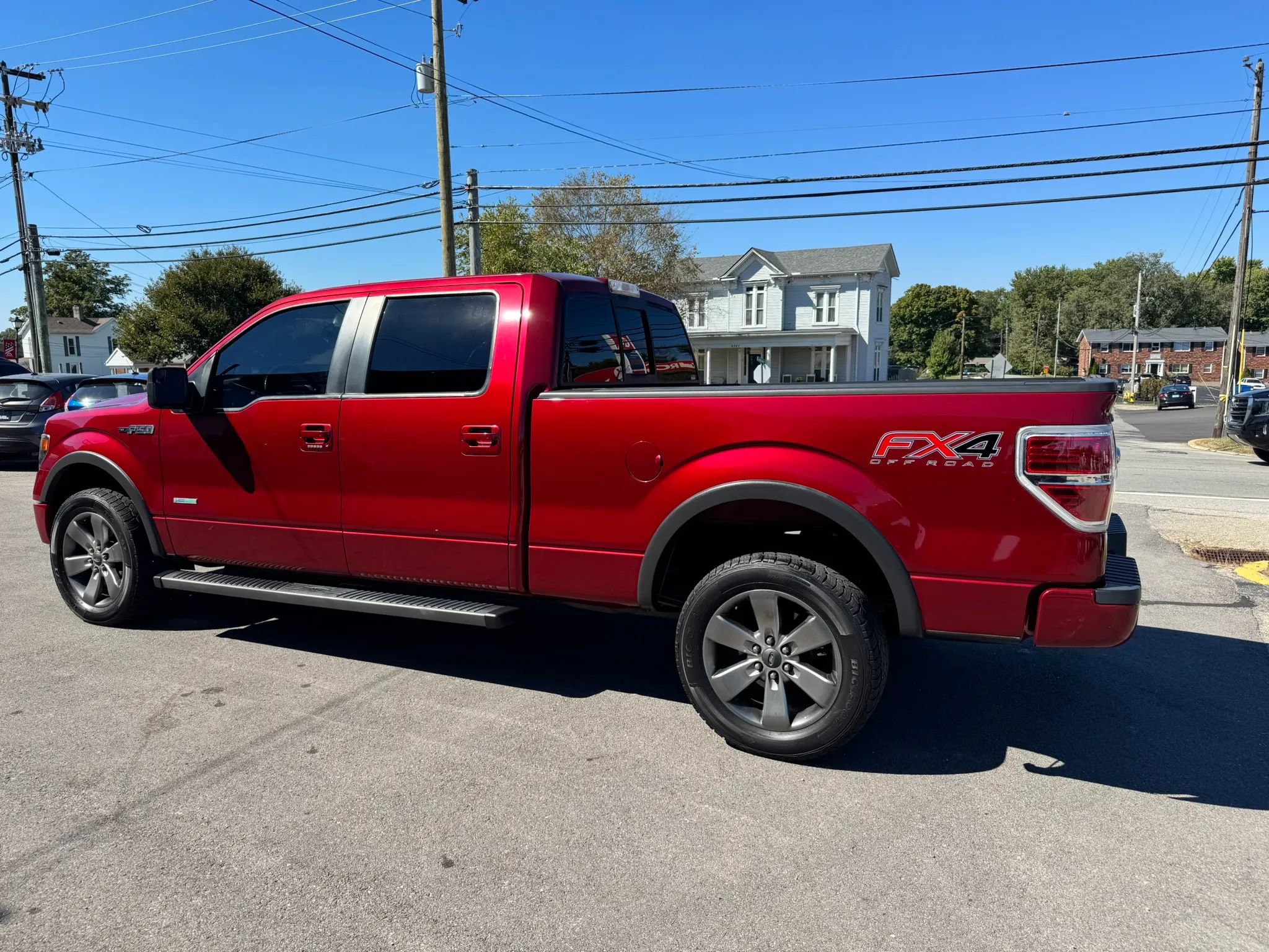 Used 2014 Ford F150 FX4 w/ Equipment Group 402A Luxury AWD/4WD image 8