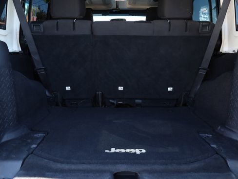 Used 2015 Jeep Wrangler Unlimited Sport w/ Connectivity Group image 15