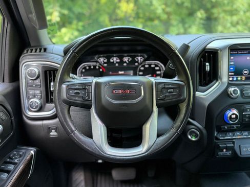 Used 2021 GMC Sierra 2500 SLE w/ SLE Value Package; AWD/4WD image 16