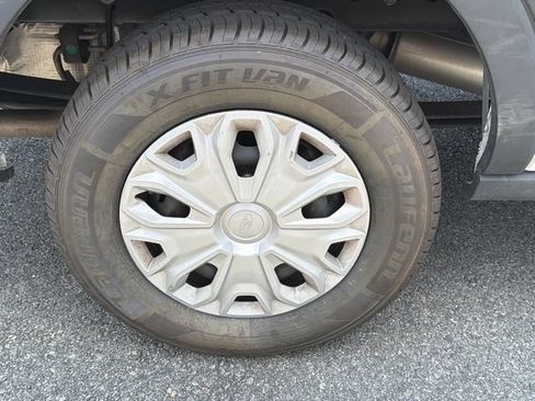 Used 2025 Ford Transit 350 XLT RWD image 17