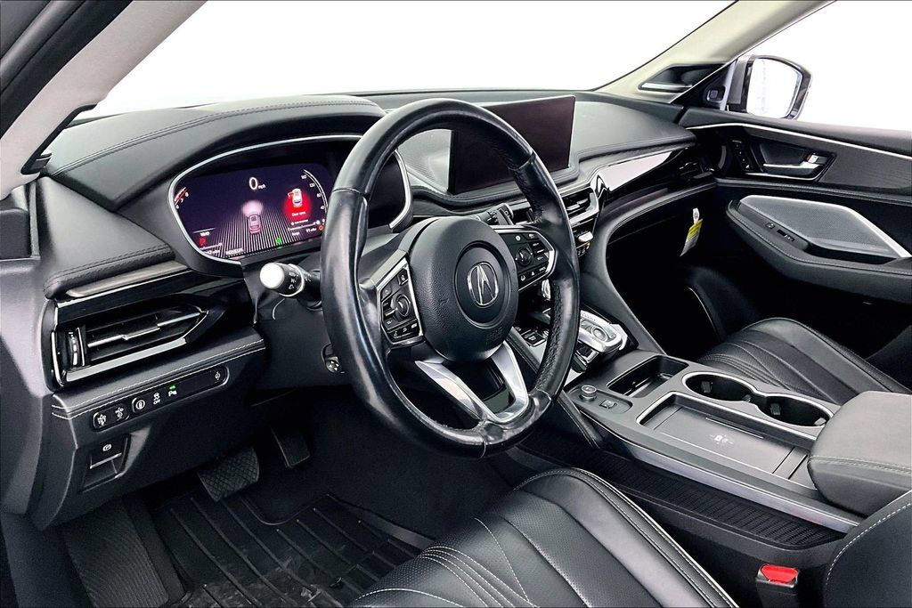 Certified 2025 Acura MDX w/ Advance Package AWD/4WD image 16