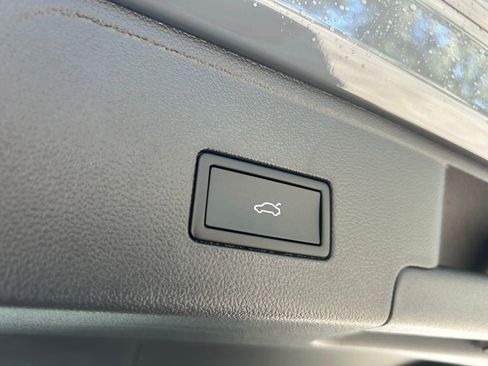 New 2026 Volkswagen Atlas Cross Sport SE image 42