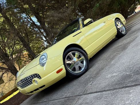 Used 2002 Ford Thunderbird image 13