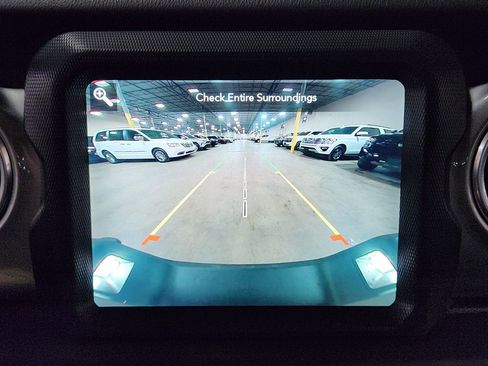 Used 2021 Jeep Gladiator Overland image 38