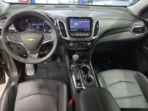 Used 2023 Chevrolet Equinox Premier image 11