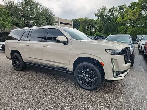 Used 2023 Cadillac Escalade ESV Sport Platinum w/ LPO, ONYX Package AWD/4WD image 1