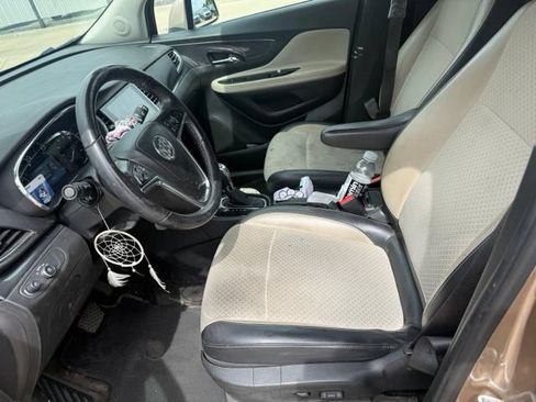 Used 2019 Buick Encore Preferred AWD/4WD image 3