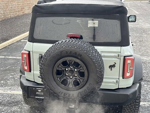 Used 2022 Ford Bronco Wildtrak image 5