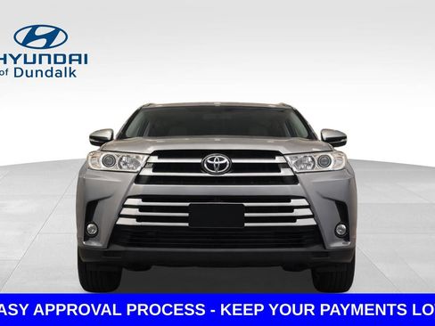 Used 2019 Toyota Highlander LE FWD image 7