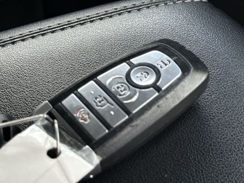 Used 2024 Ford Edge Titanium AWD/4WD image 28