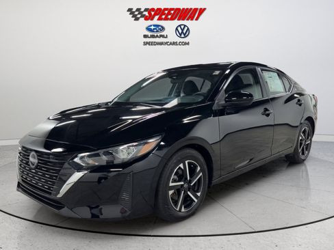 Used 2025 Nissan Sentra SV FWD image 12